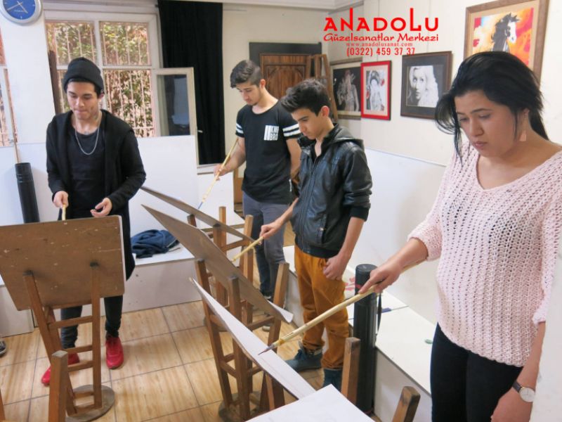 Adana Anadolu Güzel Sanatlarda Modelden Desen Çizimleri