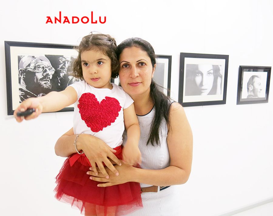 Adana Karakalem Resim Sergi Düzenleyenler