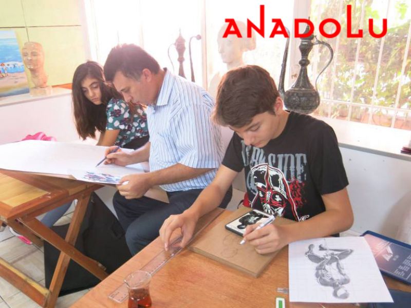 Hobi Grupları Karakalem Çalışmaları Adana